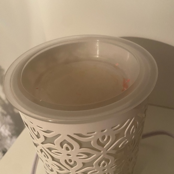 Full Size Warmer - Scentsationals - Picture 2 of 5